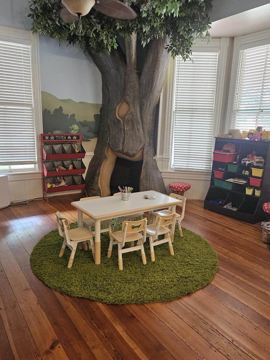 SCSAC's tweet photo. Our kids' play &amp; treasure box area is getting a makeover! We're creating a fun, welcoming space where kiddos &amp; teens can play, explore, &amp; feel at ease while visiting our office. Pictured are Lauren &amp; Gayla, rolling up their sleeves &amp; assembling new tables &amp; chairs for the space. https://t.co/fW79dFHwjc