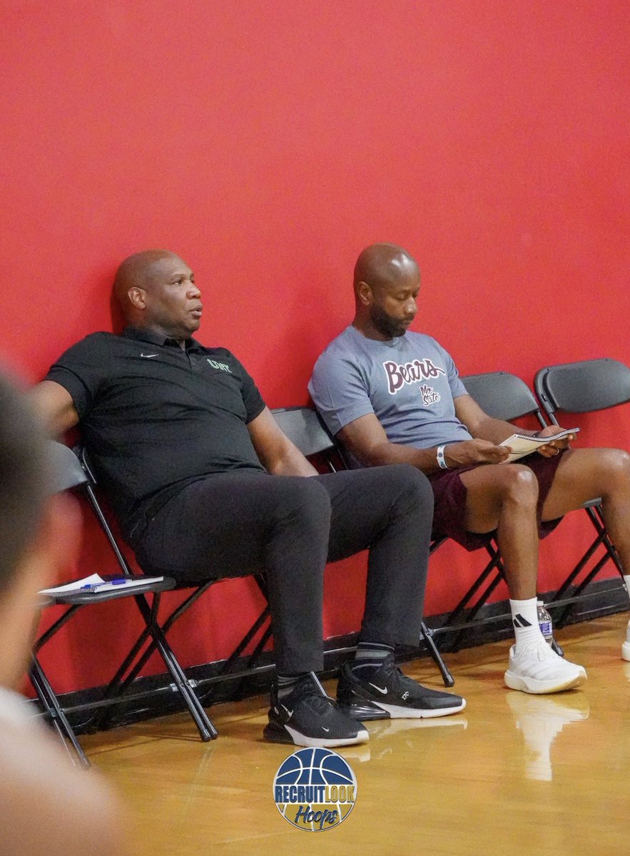 RecruitLook Hoops tweet media