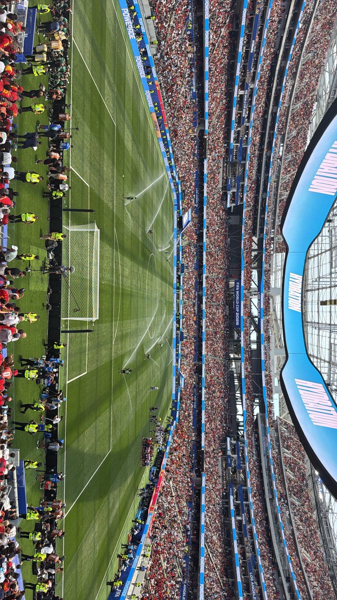 DomataPeko's tweet photo. Had to come back for another World Cup match at Sofi this time 🇪🇸 Vs 🇧🇪 !! Who you got ? #fifaWorldcup love ⚽️ https://t.co/zKyxdjAXT0