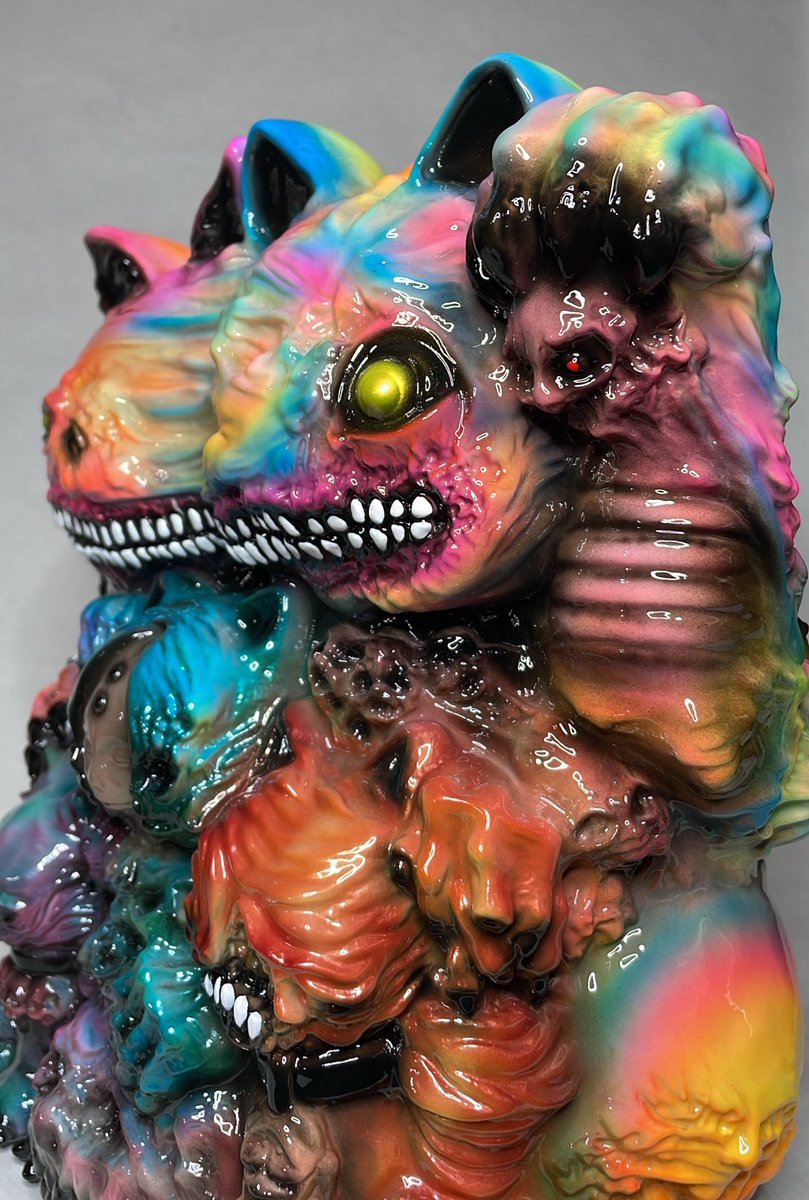 Jay222toy's tweet photo. Oddities and curiosities expo, San Jose, July 18-19 booth 70, swing by and say hello and bring this “Silent Madness” cat home 
#sofubi #oddities #sanjose #jay222 #vinyltoys https://t.co/8rpMtozZ1v