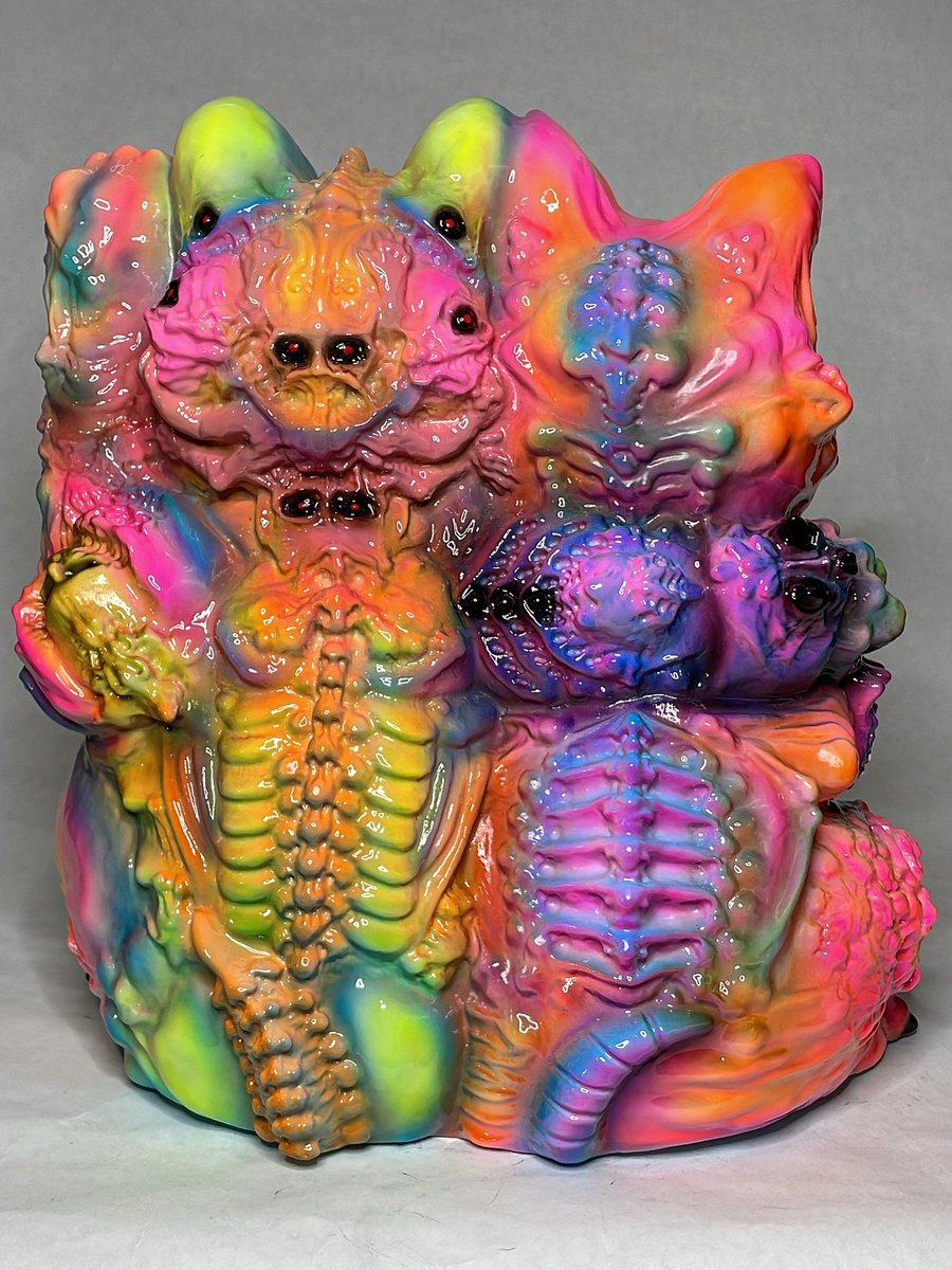 Jay222toy's tweet photo. Oddities and curiosities expo, San Jose, July 18-19 booth 70, swing by and say hello and bring this “Silent Madness” cat home 
#sofubi #oddities #sanjose #jay222 #vinyltoys https://t.co/8rpMtozZ1v