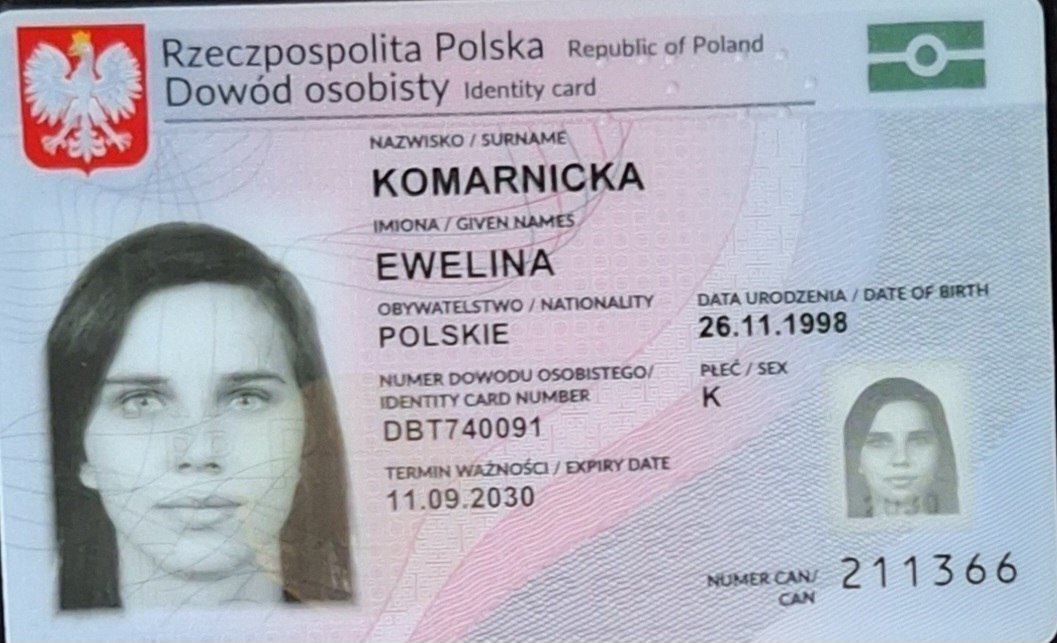Caca49371979's tweet photo. #poland #polonia #slut #whore #humiliation #publicdisgrace #exposed she beg for it https://t.co/YWWhLsFmrP
