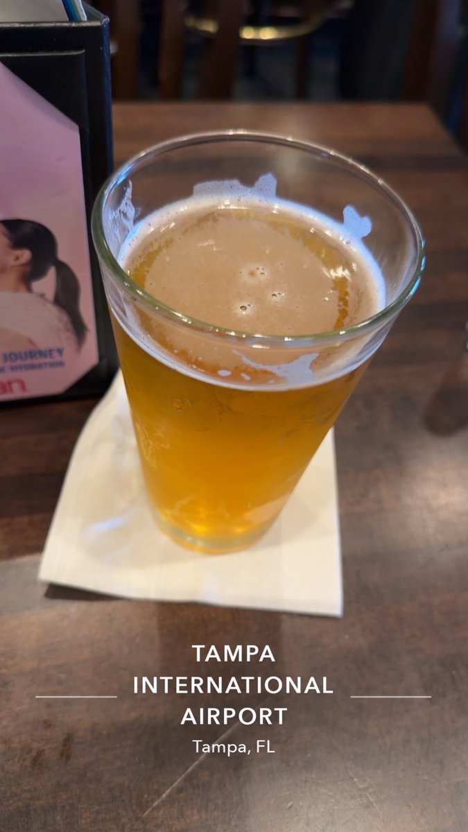 PhilKrundle_'s tweet photo. Flight delayed #teleport https://t.co/gTyyGThoTD