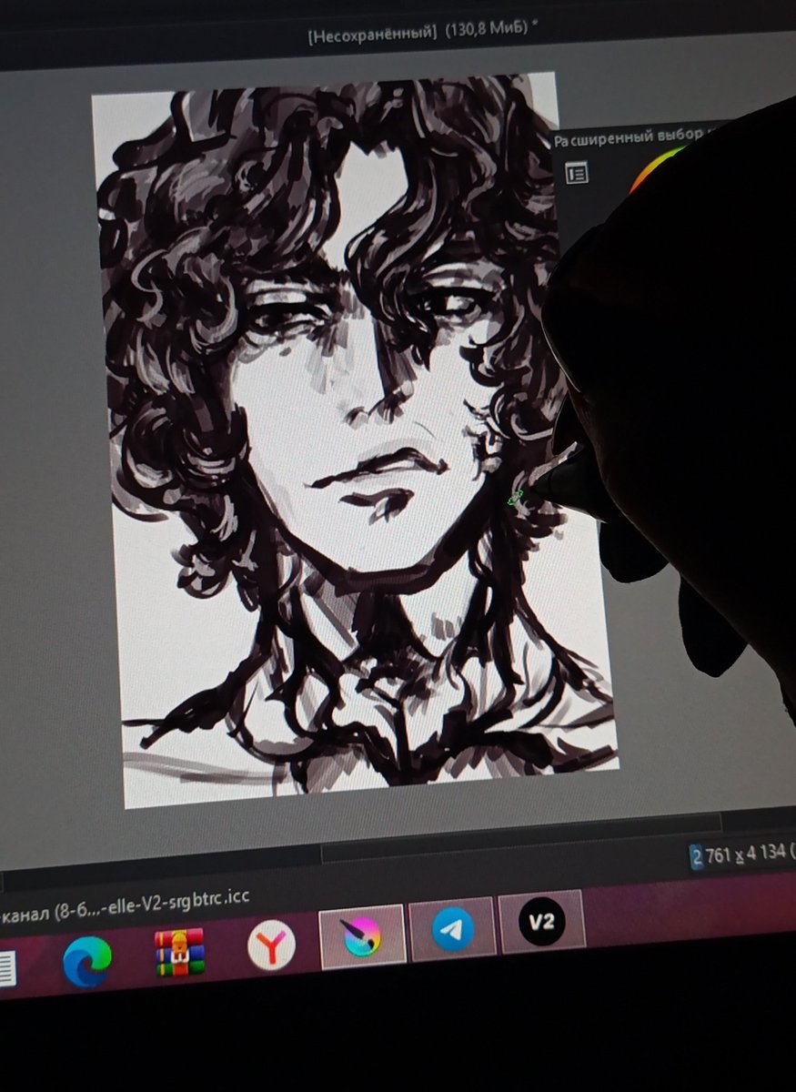 my_distract's tweet photo. Feeling a bit burnt out. No clear ideas yet, but I still feel the urge to draw. Scratched something out in the dark — just a messy, quick sketch. Still gathering my thoughts. Here’s a curly Cabral for you.
#OC #art #sketch #fyp https://t.co/6ZM4xg7by2