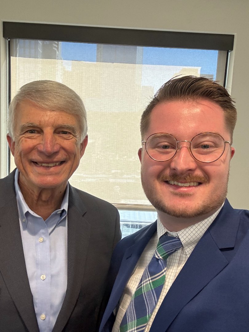 SDFSpace's tweet photo. Space Debris Foundation is proud to be the newest member of the Colorado Space Coalition chaired by Astronaut Ron Sega (pictured). 

Thank you to the Office of Lt. Governor Dianne Primavera and @MetroDenverEDC for your collaboration, and to @DenChamber for your hospitality. https://t.co/yyRiDK2jiZ