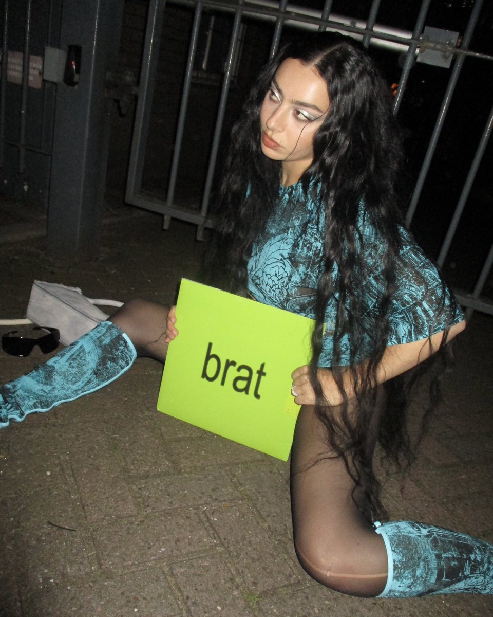 infocharlixcx's tweet photo. 2024 // 2026 https://t.co/jKO5Ekipfq