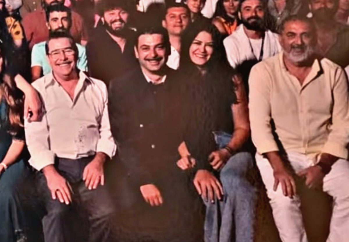 aymfidan's tweet photo. soldakine imrenip duruyodum sağdakini görene kadar Allahım nasip eder misin nolurr 🥹🧿 https://t.co/bp8EkS16ty