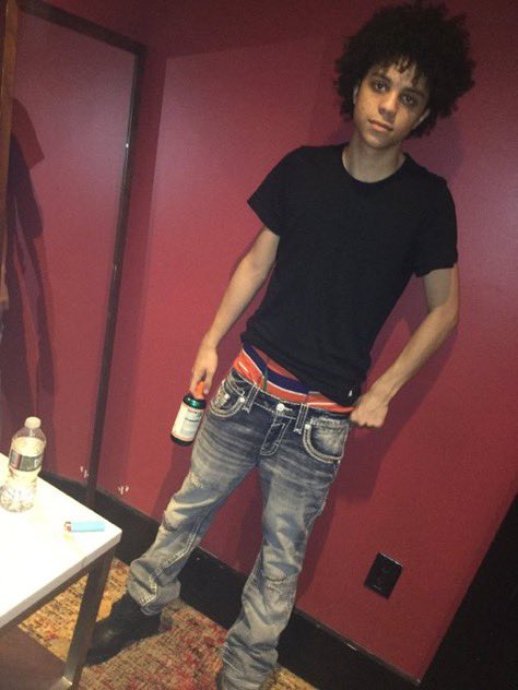 newdracos's tweet photo. throwback to when xaviersobased flicked up with mouthwash 

i still dk why tf he did this 😭😭 https://t.co/22ip7tdc82