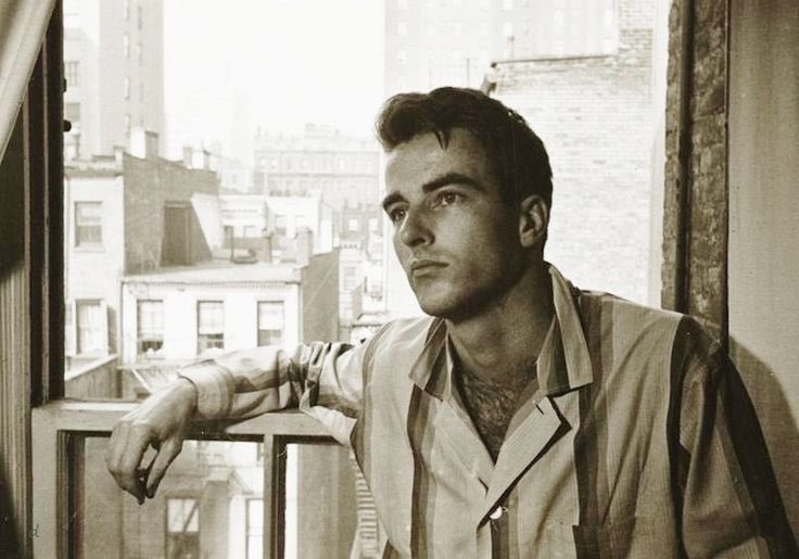 oldhllywoods's tweet photo. montgomery clift in “glamour boy in baggy pants” for look magazine in 1949, photos by stanley kubrick https://t.co/G6jdskP7Mp