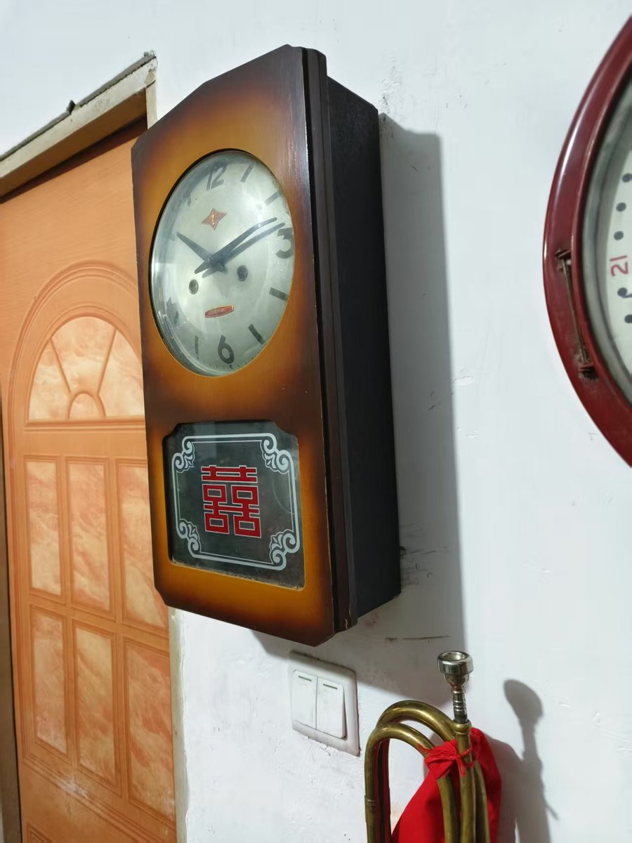 TimothyEllz8zi's tweet photo. Locked in a dim room with only a clock, a half-written note and a rusty key—10 minutes to crack the code and escape!  Can you make it #EscapeRoomChallenge https://t.co/g0HzYBrbiZ
