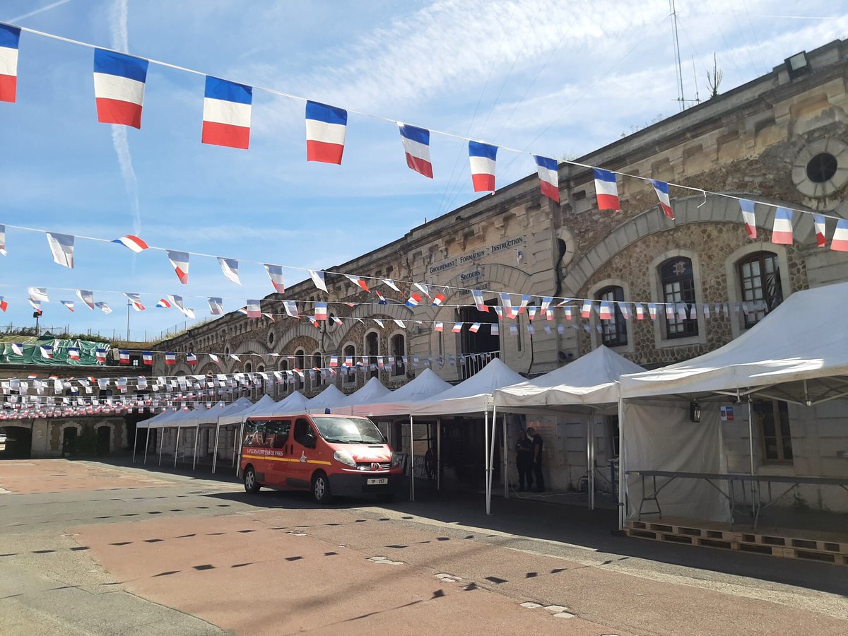 le_Parisien's tweet photo. ❌ TOUS les bals des pompiers des 13 et 14 juillet sont annulés à Paris et en petite couronne

➡️ https://t.co/9Id7ypegAO https://t.co/QckugNSdzJ