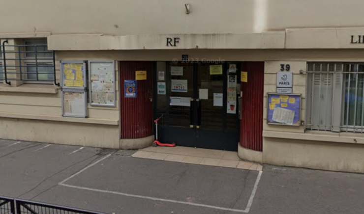 F_Desouche's tweet photo. Périscolaire à Paris : Souleymane, embauché sans BAFA ni formation, écope de 18 mois de prison avec sursis pour atteintes sexuelles sur une fillette entre ses 3 et 5 ans. L'individu, montrant des « efforts d'insertion » selon le tribunal, fait appel (MàJ)

https://t.co/CcnnIynnvr https://t.co/hWMwttYSuI