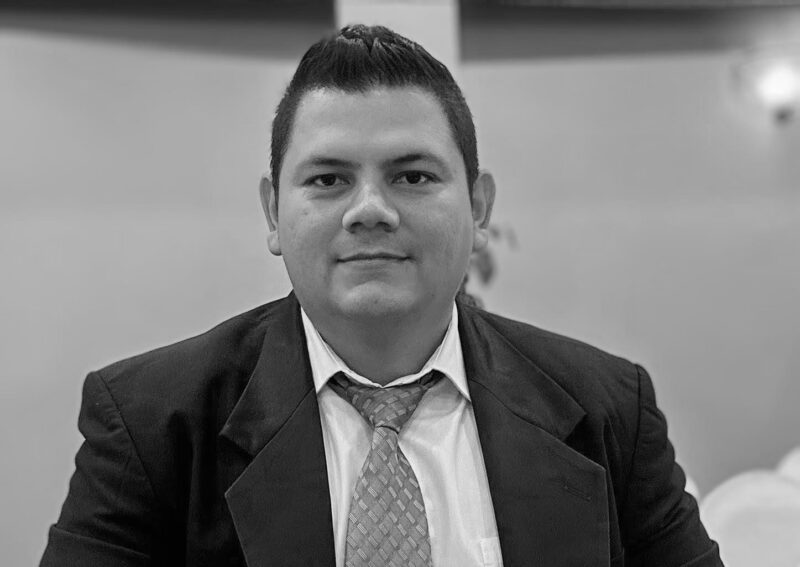 criteriohn's tweet photo. 🚨⚠️#OPINION~ Cómo ser feliz sin ver el mundial
🗞️https://t.co/53XpKvZko6

Por suerte, la selección hondureña de fútbol no clasificó al mundial; sino ya estaría privatizada la ENEE. La sobredosis mediática del mundial funciona como un mecanismo de despolitización ciudadana. https://t.co/CYFEnvdQaW