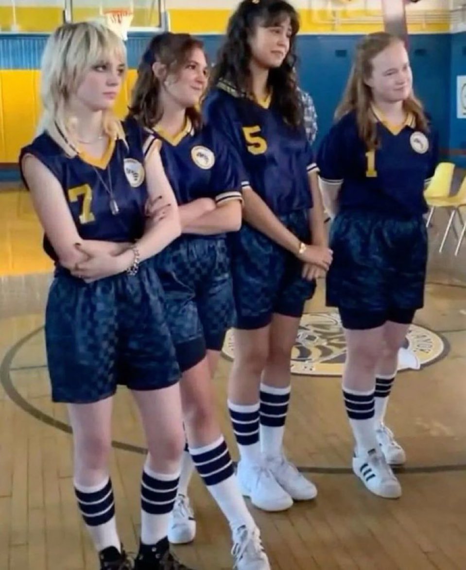 haechaninfeta's tweet photo. sophie thatcher? asshole 
sophie nelisse? asshole 
courtney eaton? asshole
liv hewson? asshole https://t.co/7ilMlKXqR3