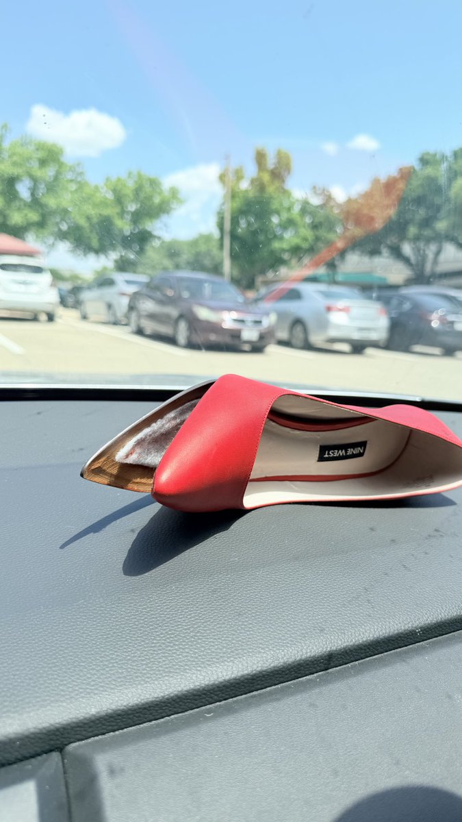 iamjeunik's tweet photo. Texas heat is so disrespectful, I left my shoes in my car and look what happened. I just got them too😭😢😔 https://t.co/cm0Zh0OwFK
