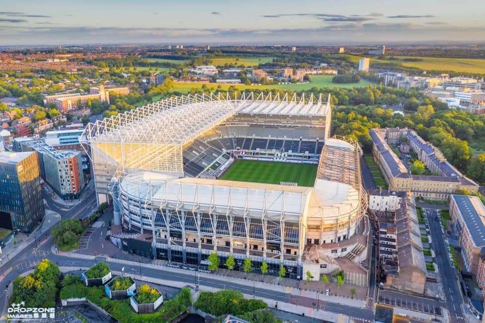 _TseX11's tweet photo. 🔭 #معلومة_من_زاوية_TseX11

⚫️⚪️ نيوكاسل يونايتد

🏟️ ملعب سانت جيمس بارك يحتضن مباريات نيوكاسل منذ عام 1892، 

أي منذ تأسيس النادي تقريبًا، ولم ينتقل الفريق إلى ملعب آخر طوال أكثر من 130 عامًا، 

ليصبح أحد أقدم الملاعب التي لا تزال تستضيف نفس النادي في إنجلترا. 📜🖤🤍

#NUFC https://t.co/kizPqTQGvG