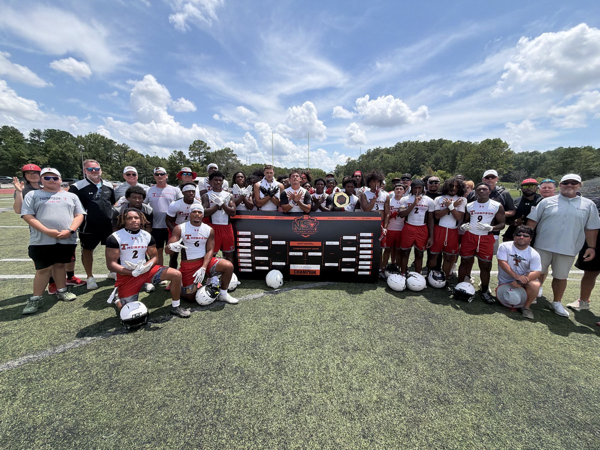 RecruitWarriors's tweet photo. Great end to the 7v7 tournaments this summer ❗️❗️

National Select 7v7 Champs 🏆

Fall Camp 🔜 

#OutWorkEmAll #NextLevelWarriors https://t.co/8akxEAVZKZ