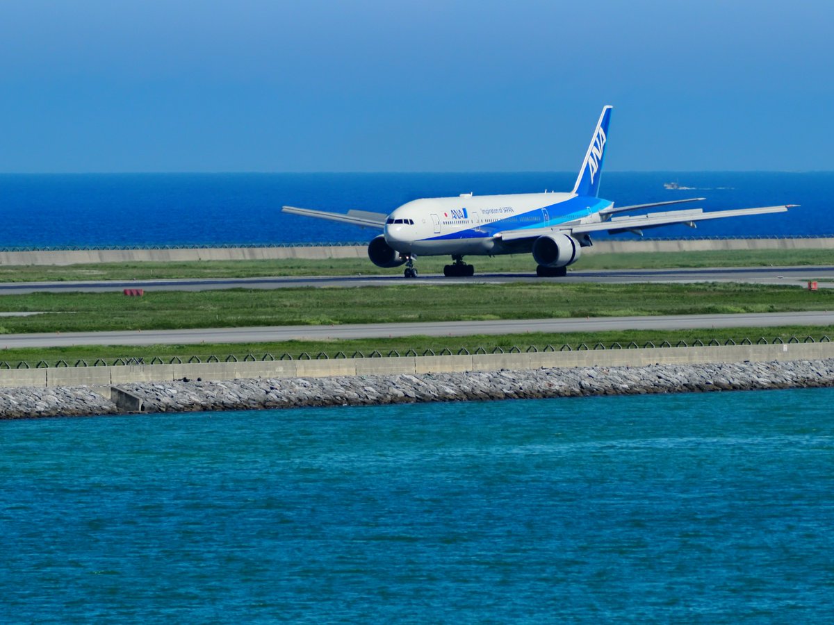 🛬 JA741A B777-200 #ANA #全日空 #沖縄 #瀬長島 #ウミカジテラス