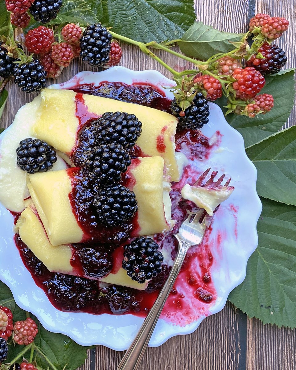 oregonberries's tweet photo. These Blackberry Mascarpone-Ricotta Blintzes might be the most perfect brunch recipe to celebrate the bounty of Oregon Summer! The delicate pancakes are filled with vanilla mascarpone-ricotta &amp; topped with a warm blackberry compote. 💜

https://t.co/8GJzW81HVz

#oregonberries https://t.co/UN6HWyPBxk