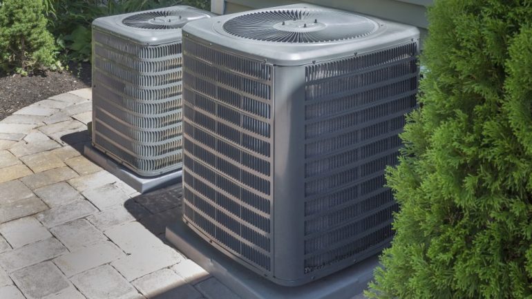 _sirealty's tweet photo. Cool Coverings: Screening an Outdoor Air-Conditioner Unit https://t.co/F04YihmkYf https://t.co/xOkuv3IZBM