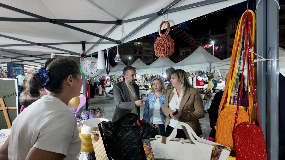 GemlikAkparti's tweet photo. İlçe Başkanımız Sayın Mehmet Taşar ve ilçe yöneticilerimiz ile birlikte 2. Kadın Emeği Festivalinin açılış programına katılım sağladık.

Festival alanında, kadınlarımızın büyük emek ve özveriyle hazırladığı el emeği, göz nuru ürünleri yerinde inceleme fırsatı bulduk. Üreten, ++ https://t.co/vV2gqjljjq