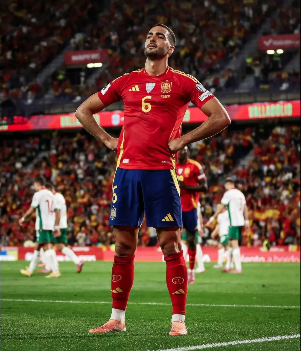 EfryVCF's tweet photo. -Retiró a Toni Kroos
-Retiró a Cristiano Ronaldo
-Retiró a Kevin De Bruyne y Thibaut Courtois

MIKEL MERINO I DE ESPAÑA🇪🇸 https://t.co/VAC94d4ade
