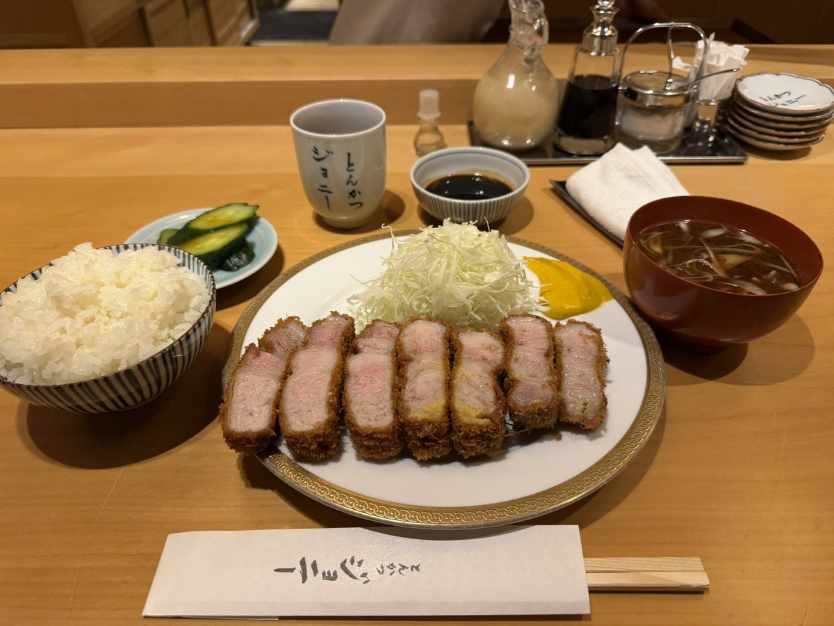 ぼっちな猫さん。 tweet media