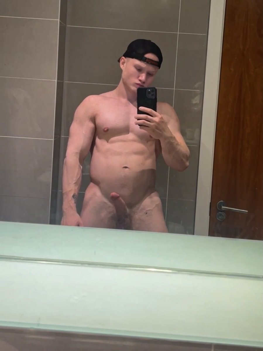 muscledudefanzz's tweet photo. SENDING THE VIDEO TO EVERYBODY THAT FOLLOWS ME HERE!🍆👇
https://t.co/49WYfeXepS https://t.co/0wZccEf2pi
