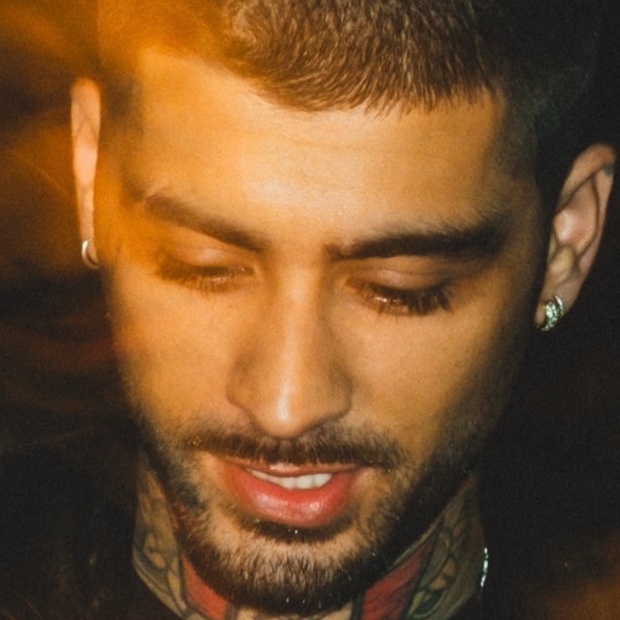 GABBOKILAM's tweet photo. THE EYELASHES, THIS MAN IS PERFECT. https://t.co/pzMLfcOajV