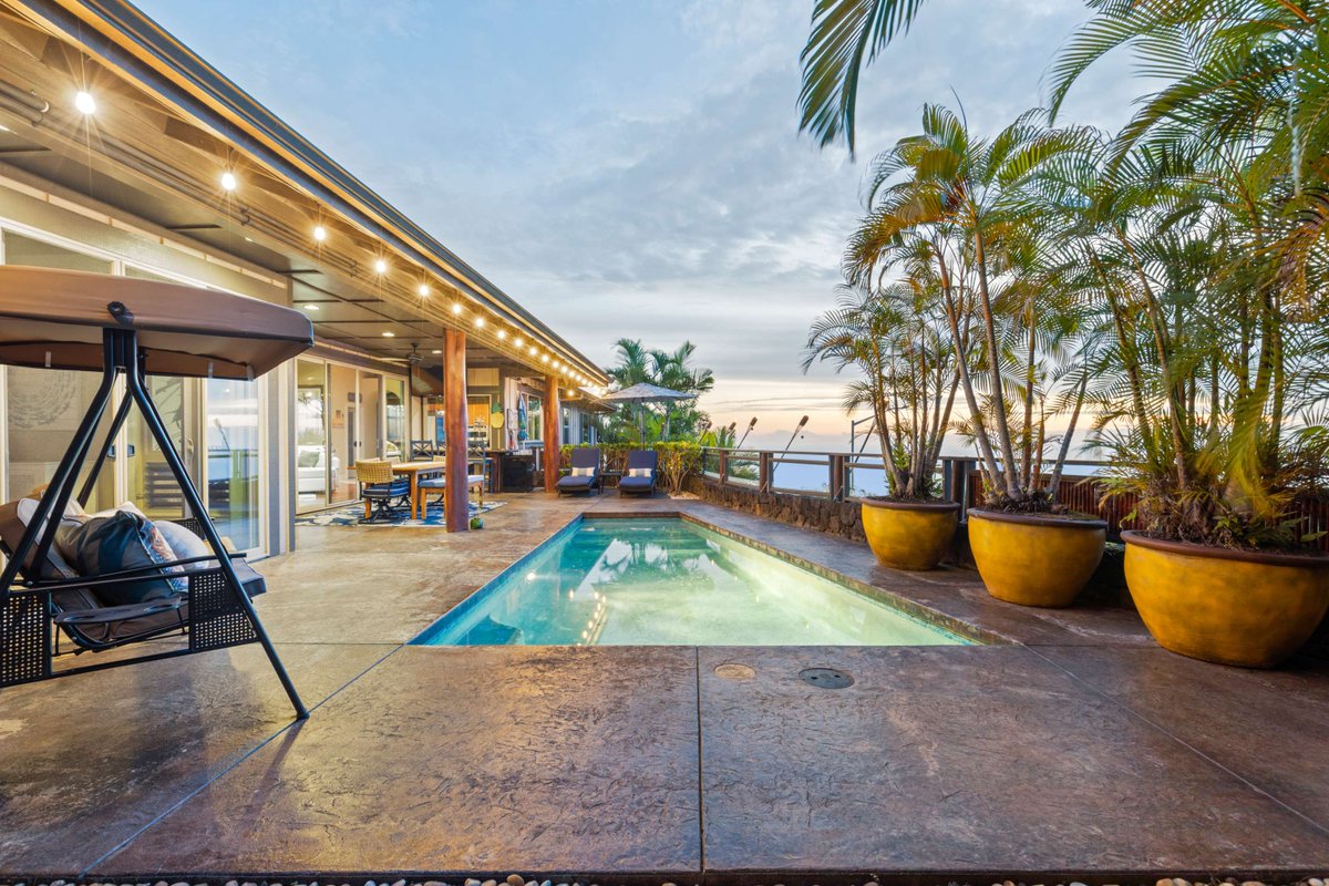 1stIslandRealty's tweet photo. Don't miss this amazing home at its great new price!
76-1000 Pakalakala, Kailua Kona, HI 96740

Now offered at $2,380,000

See the full listing @ https://t.co/xDESuK3mXt
Call today for an in-person tour of the home https://t.co/Sh43Bfi8fh
