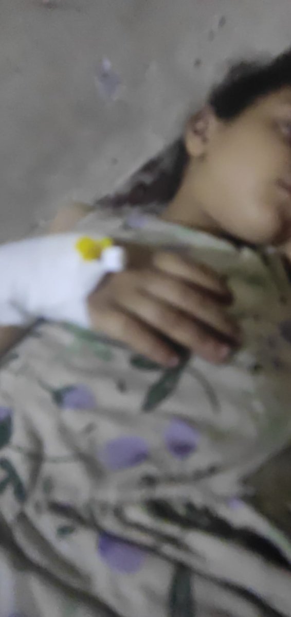 DalulainGaza's tweet photo. My daughter Tulin was taken to the hospital; her condition is worsening, and her fever is rising strangely. 
Please don't forget my daughter; she needs healthy food and treatment. 🙏

https://t.co/MfwQOKJDkb https://t.co/uPht7KBhkW