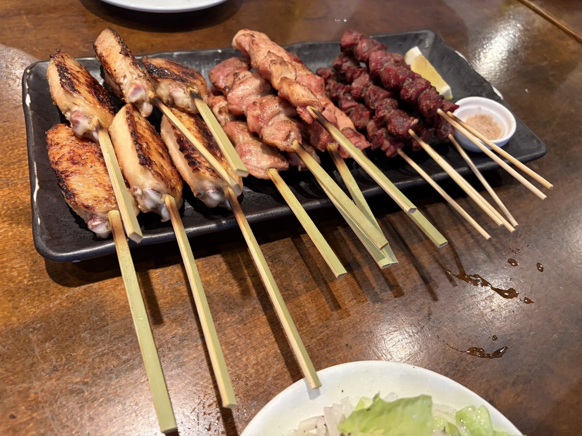 okeichong's tweet photo. 昨日夜は茅場町駅界隈にて
取引先と会食。
ここの鶏料理ウマか😋

さすがに飲む🍺と起床が
この時間になる。
少々頭がぼぅとしているが
週末大事に過ごしたい。

本日のReskilling
・行政書士
→憲法:問題集1
・日本語授業準備
・宅建士
→過去問:法令上の制限/
  税・その他4回目
・🇺🇸🇷🇺🇲🇳🇨🇳🇲🇲語 https://t.co/5wnHVSear1