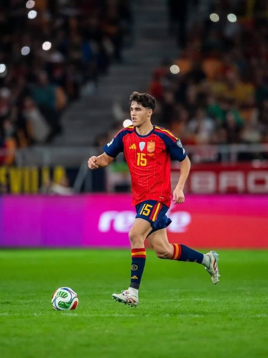Kaypoisson1's tweet photo. Pau Cubarsi is not the best young Defender in the world
He is the best defender in the world https://t.co/4yWNOJEiax