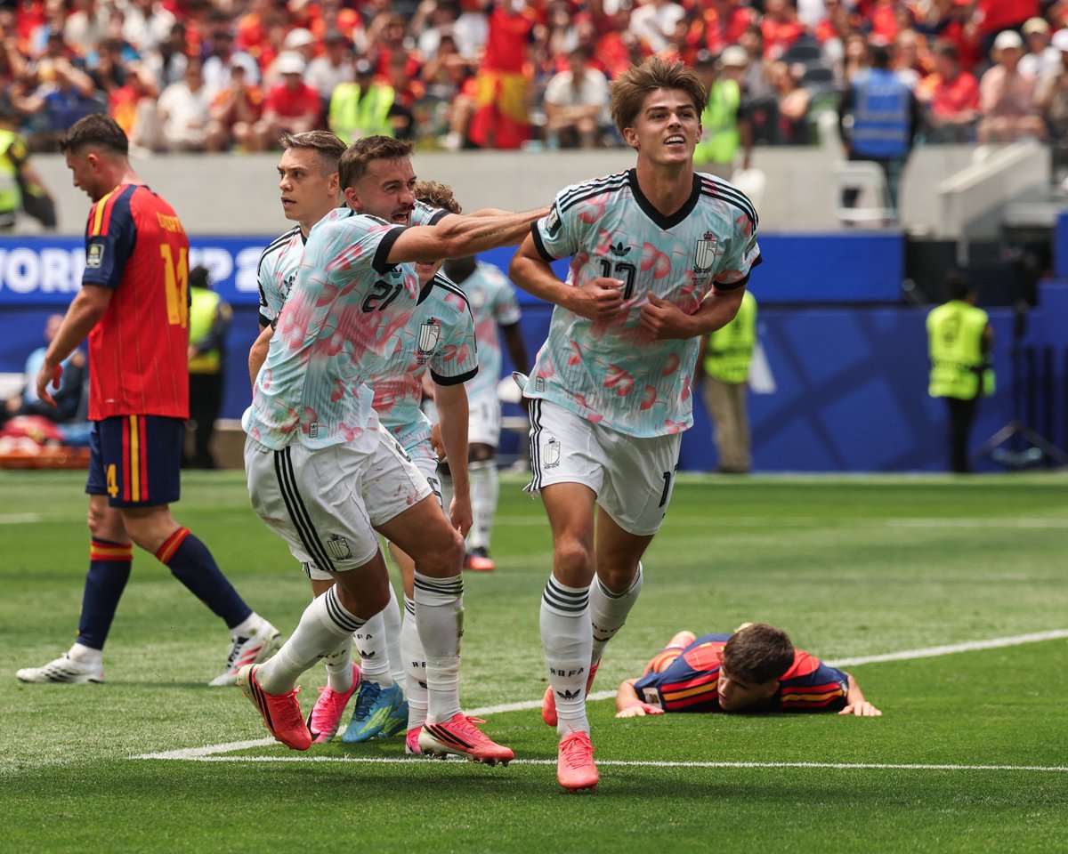 GoalJP_Official's tweet photo. 🇪🇸 欧州王者 スペインが準決勝進出！🇧🇪

優勝した2010年大会以来のW杯ベスト4！

ファビアン・ルイスのゴールで先制するも、デ・ケテラーレの同点弾で追いつかれたスペイン。

しかし、後半押し込む時間が続くと、途中出場のメリーノが決勝ゴール！準決勝でフランスと激突！

スペイン 2-1 ベルギー https://t.co/xiQ5vF0w2P