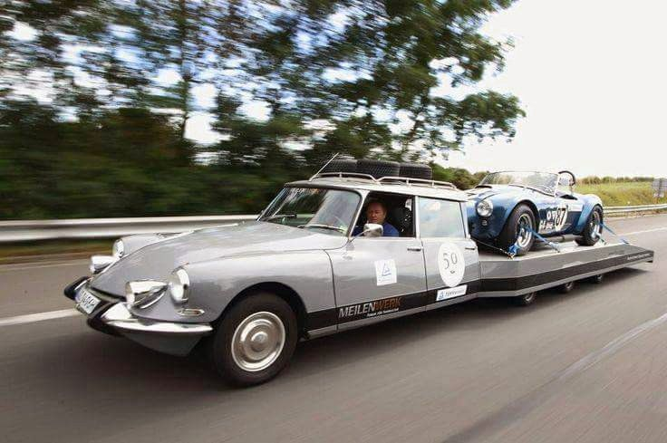 GordonMercedes9's tweet photo. #FrenchCarFriday #FordFriday https://t.co/EQ26ozf9tN