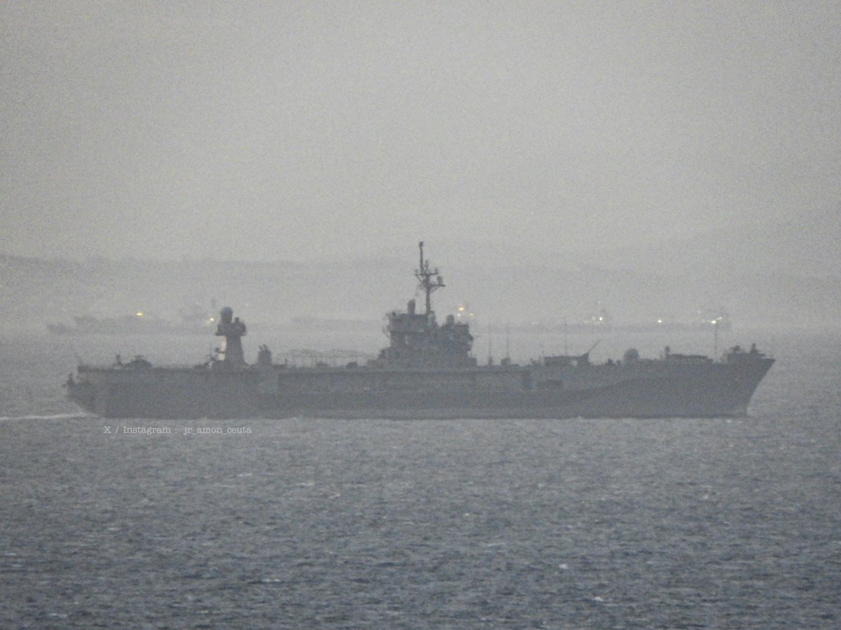 jr_amon_ceuta's tweet photo. πΊπΈ USS Mount Whitney (LCC 20) Blue Ridge-class amphibious command ship eastbound in the Strait of Gibraltar. - July 10, 2026 -
@jr_amon_ceuta @WarshipCam #ussmountwhitney #lcc20 https://t.co/3dd1InGwJN