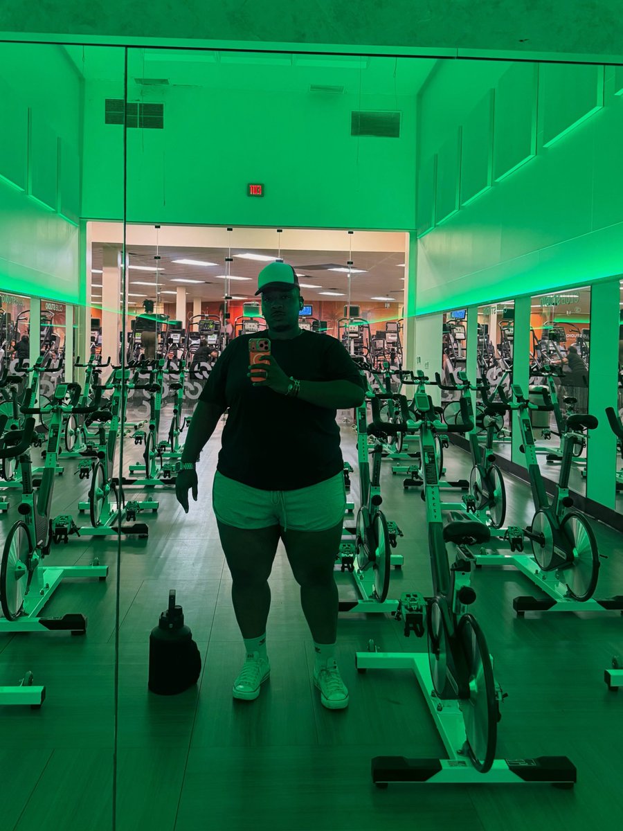 mrcavanaughh's tweet photo. Gym time #dallas https://t.co/BBTbOVJclw