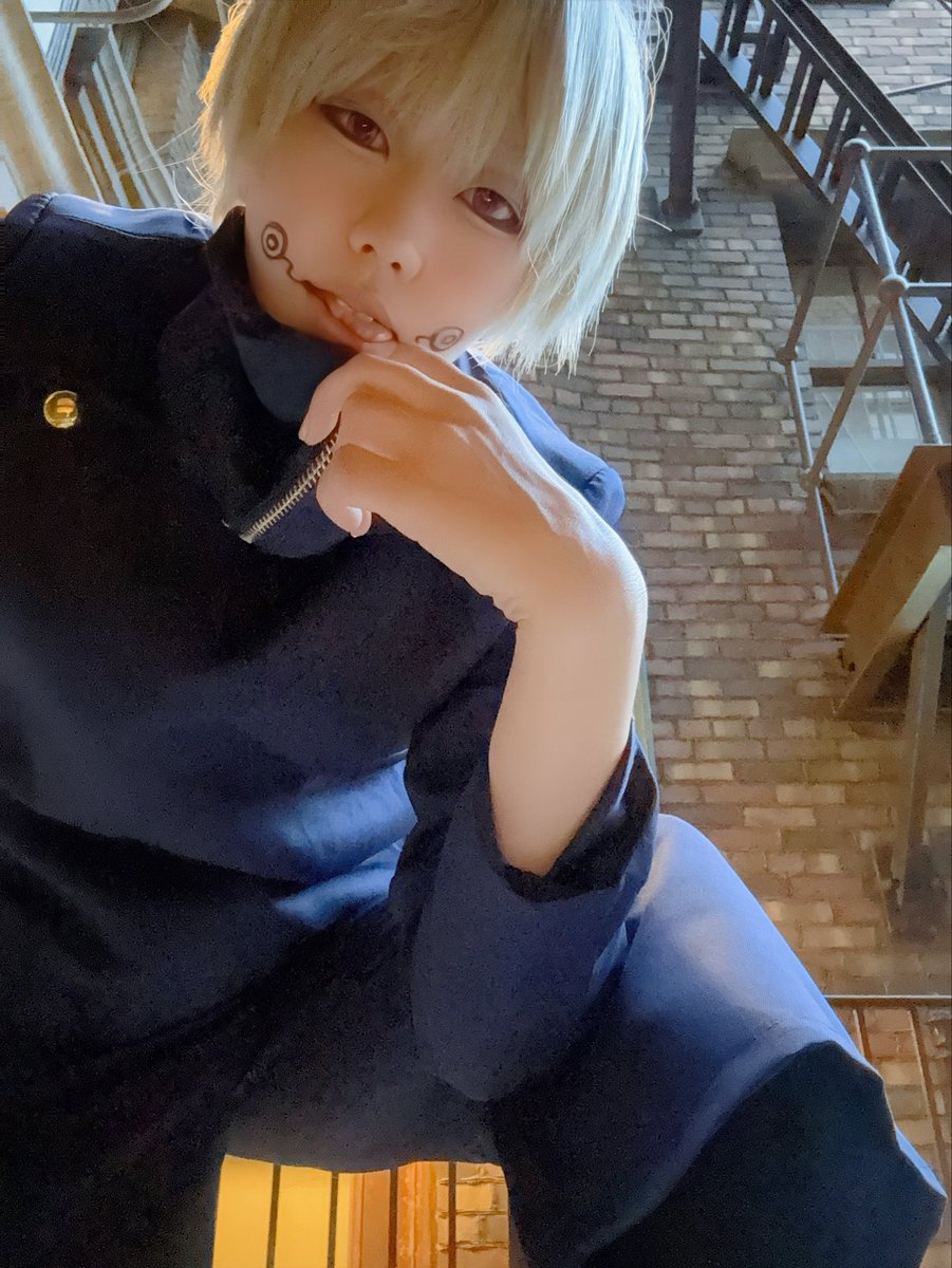 mouchan_cos's tweet photo. 呪術廻戦

狗巻棘コスinユニバ🌎

 #呪術廻戦コスプレ 
 #狗巻棘コスプレ https://t.co/rut9b4aVr0