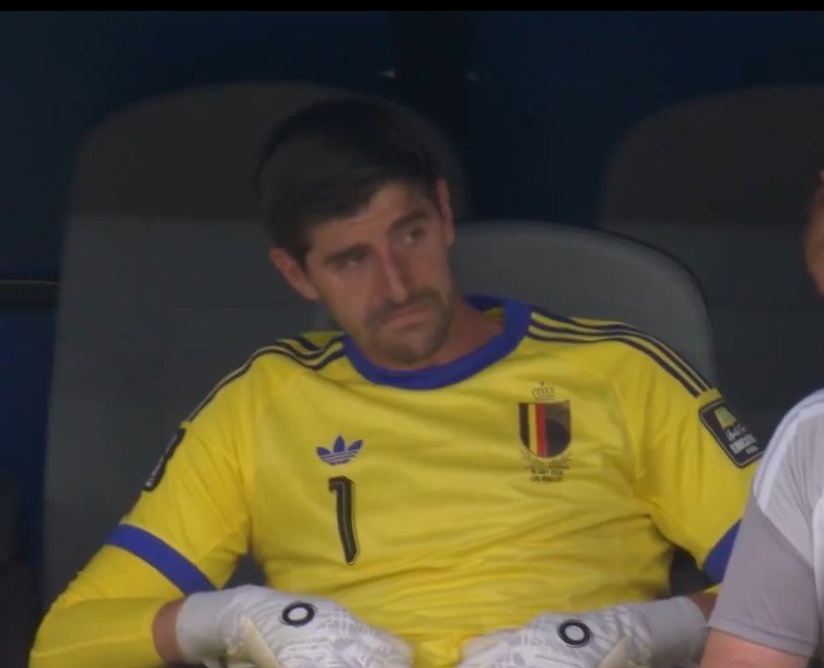 KatriielEscobar's tweet photo. Courtois salió lesionado y Bélgica se quedó sin Mundial por culpa del arquero suplente.

El fútbol es así. https://t.co/S5nC3ECP4Y