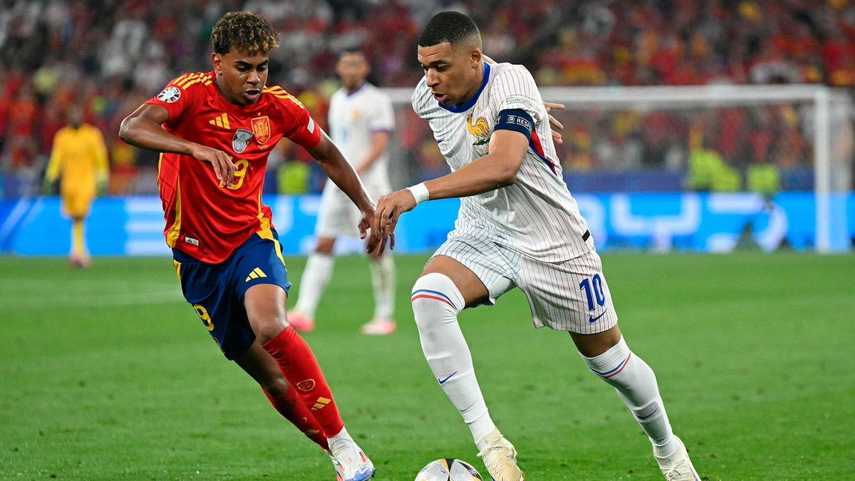 guilloarango's tweet photo. SEMIFINAL DEFINIDA

🇫🇷 FRANCIA 🆚 ESPAÑA 🇪🇸 
🗓️ martes 14 de julio
⏰ 2:00
🏟️ Dallas https://t.co/3GrtHwgJlU