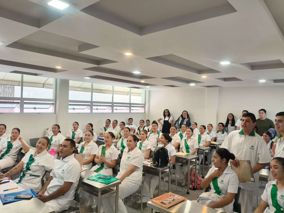 CONALEP_MICH's tweet photo. Con la entrega de 47 plazas de Servicio Social para estudiantes del Conalep Morelia II, inicia una etapa en la que podrán fortalecer sus conocimientos, adquirir experiencia en escenarios reales y reafirmar su vocación de servicio. https://t.co/a78EtgxymM