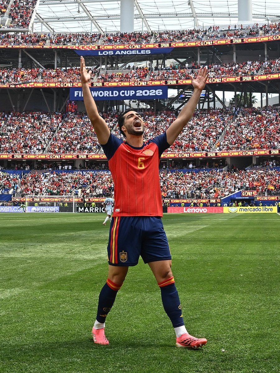 Federovella's tweet photo. España 🇪🇦 fue superior en los 90' pero le costó romper la defensa y a Courtois, la lesión de este ultimo fue clave, pero sobre el final otra vez apareció Mikel Merino el salvador. Se viene una gran semi con Francia, como en la última Euro, necesitará de Lamine y Nico.

2-1 https://t.co/cmaGZrVJCg