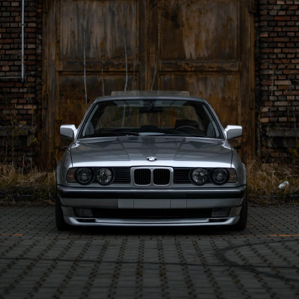 ZyroCar's tweet photo. BMW 5 Serisi (E34) https://t.co/tcqaU5lw62