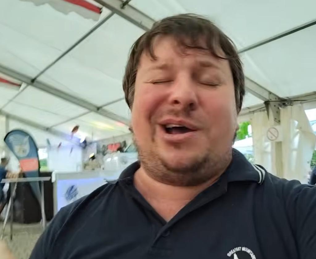 teoryteroy's tweet photo. @HHeiermann79879 Die Gemütlichkeit siegt
Aber @MongoVip stichelt https://t.co/niZ6dLBoEO
