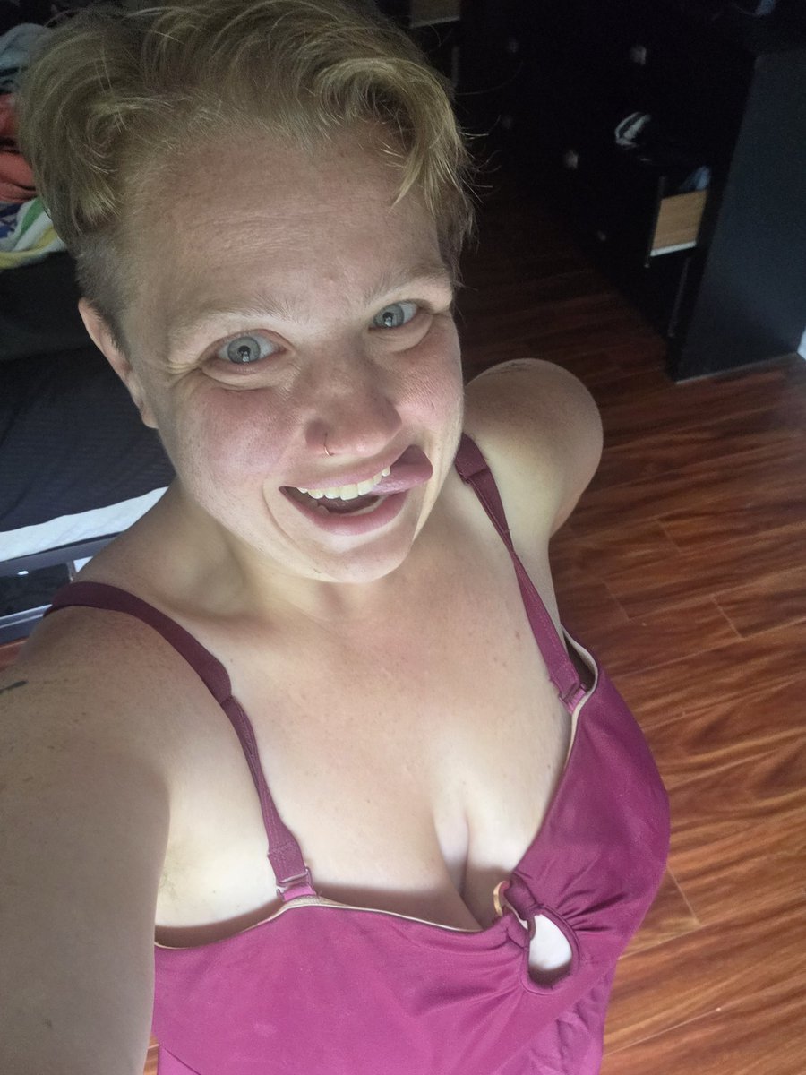 ChokedSilence's tweet photo. Who's coming swimming with meeeee? 😁 https://t.co/NL6I5dS6By