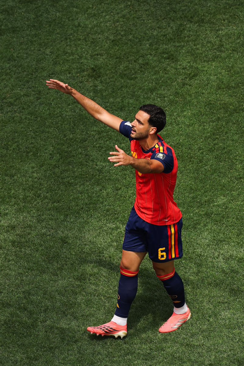 AFC10L's tweet photo. انا اعشق نوعية اللاعبين اللي زي ميرينو وتوماس مولر 
هذي النوعيه غالباً فارقين جداً بتمركزهم وتوقعهم وتمركزهم دائماً تلقاهم في المكان الصحيح وبهدف حاسم او مساهمه حاسمه

كثير يقولك محظوظين والامر مو حظ قد ماهو قدرة قراءة اللعب والتمركز الصحيح عالي عندهم يخليهم يسجلون من ابسط الفرص https://t.co/Tuyn745um7