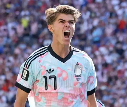 chorumedogremio's tweet photo. 🚨SELECT COMPANY!!!!

Mikel Merino and Charles De Ketelaere have overtaken Cristiano Ronaldo and joined the exclusive list of players with more FIFA World Cup knockout-stage goals than the Portuguese star.
The list now includes just 1,146 other players.

De Ketelaere: 3
Mikel Merino: 2
Cristiano Ronaldo: 1

PRIVILEGED🔥🔥🔥🔥🔥🔥🔥🔥🔥🔥🔥🔥