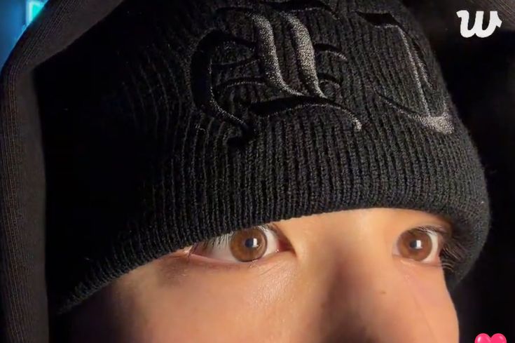 makiification's tweet photo. prettiest pair of eyes ive seen https://t.co/SojKusJGjF