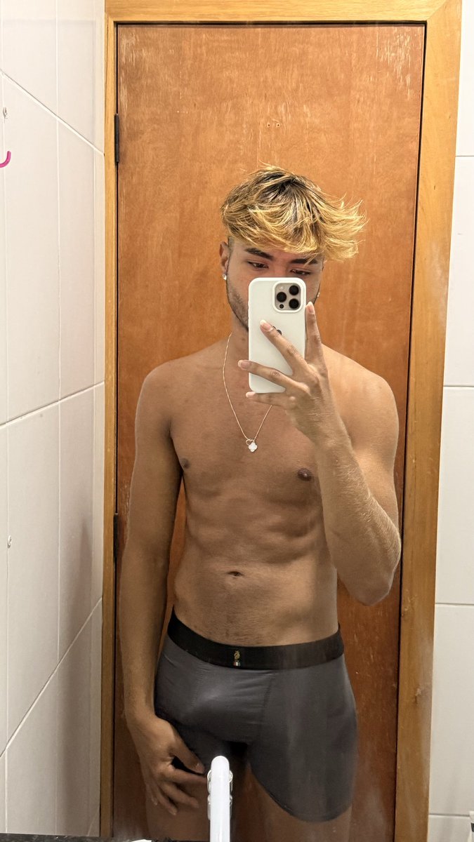 onlyaalex's tweet photo. 🤫 https://t.co/ljSAR7cJI5