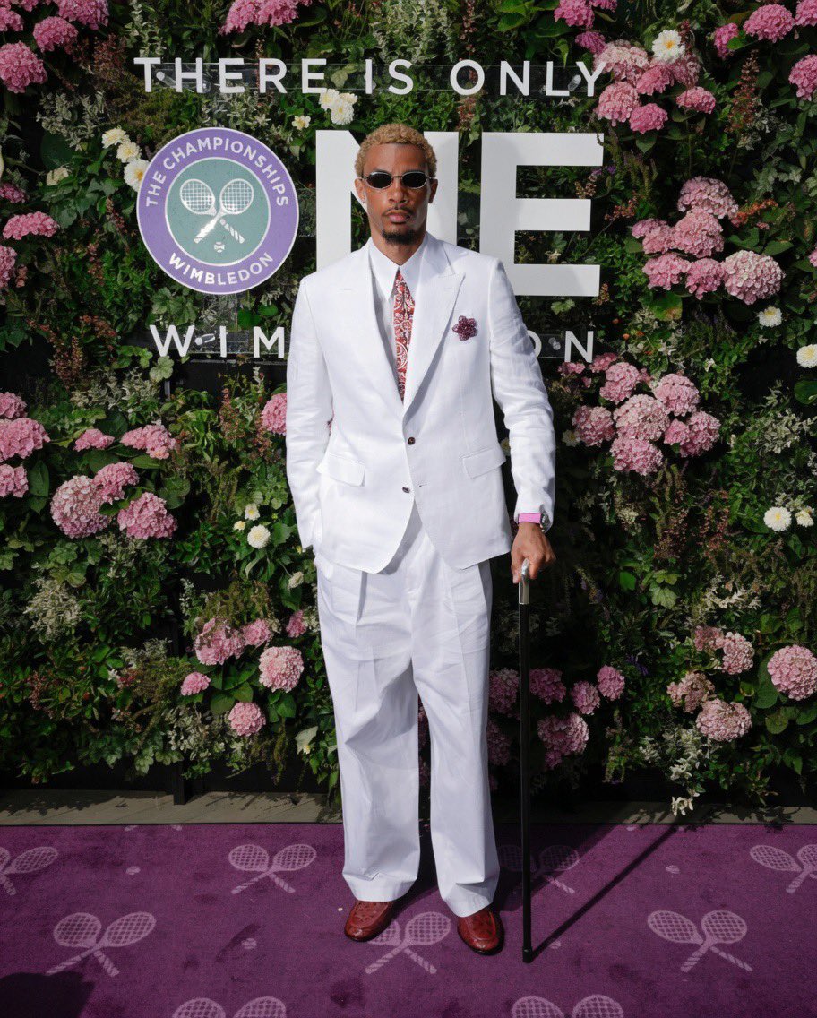 AthleteVanity's tweet photo. Hugo Ekitike looking clean at the Wimbledon semifinal game between Sinner and Djokovic 📸 https://t.co/hZEeJMRi1L